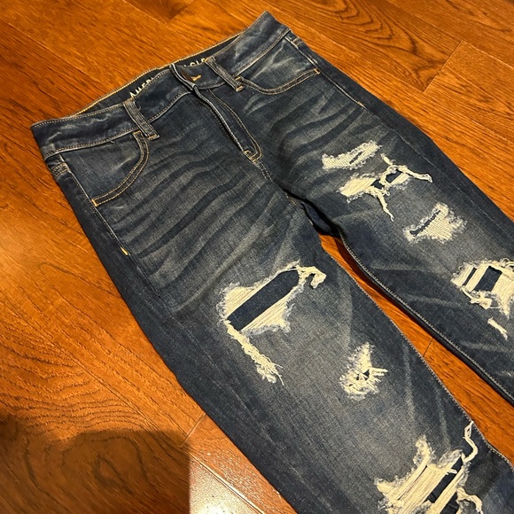 AMERICAN EAGLE Women's Distressed Dark Wash Skinny Jean (NWOT)￨Size US 4 - Picture 5 of 15